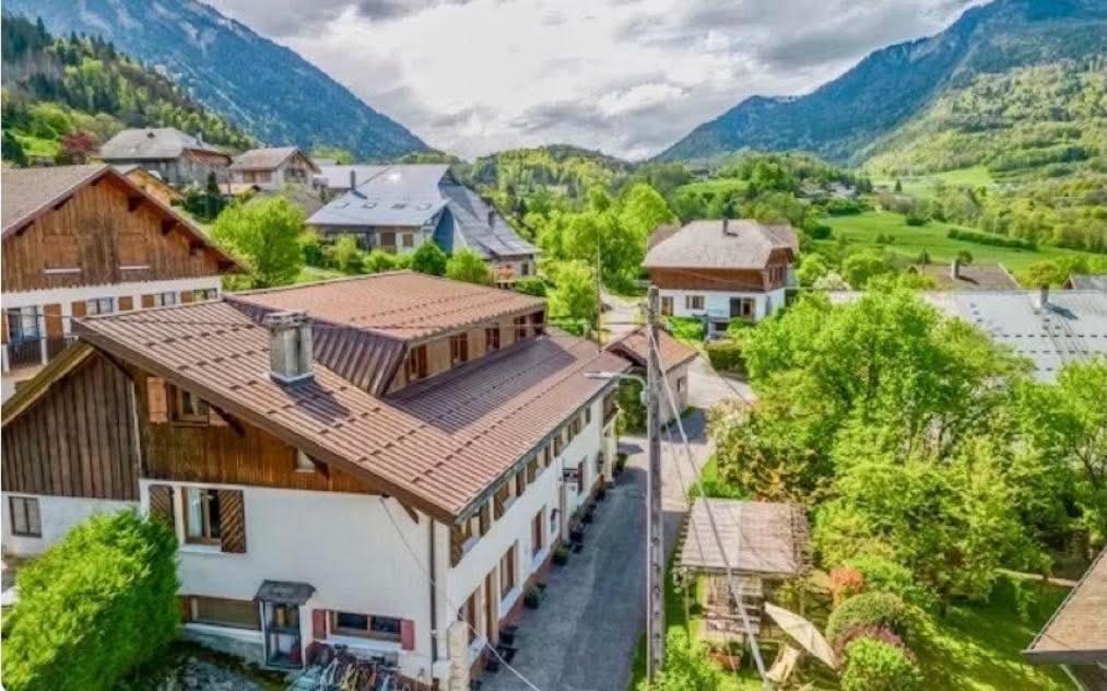 Bed and Breakfast Au Refuge de Blanche Seythenex Exterior foto